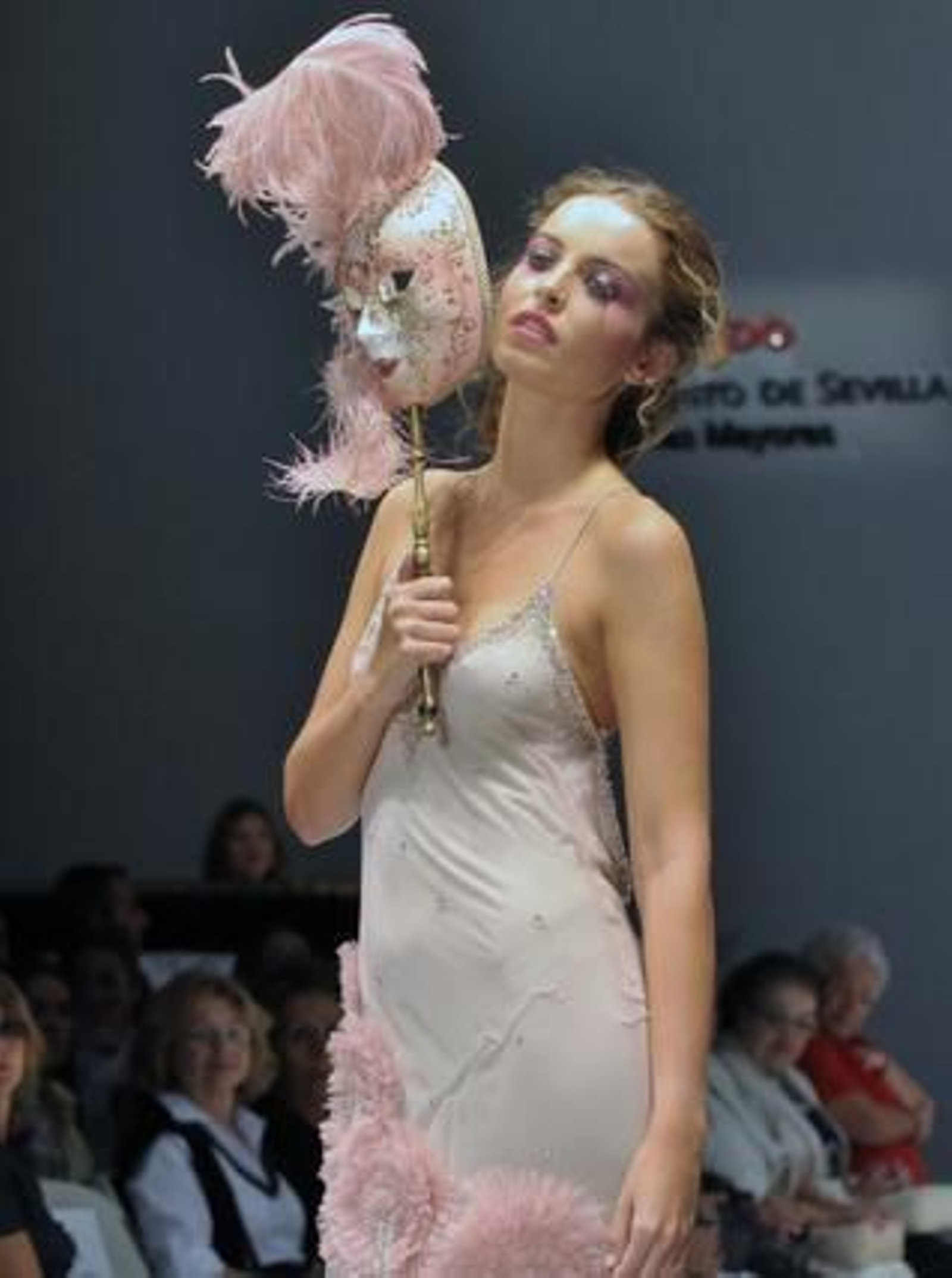 Desfile inaugural de la semana de la moda de Sevilla. 

Foto: Manuel Gómez