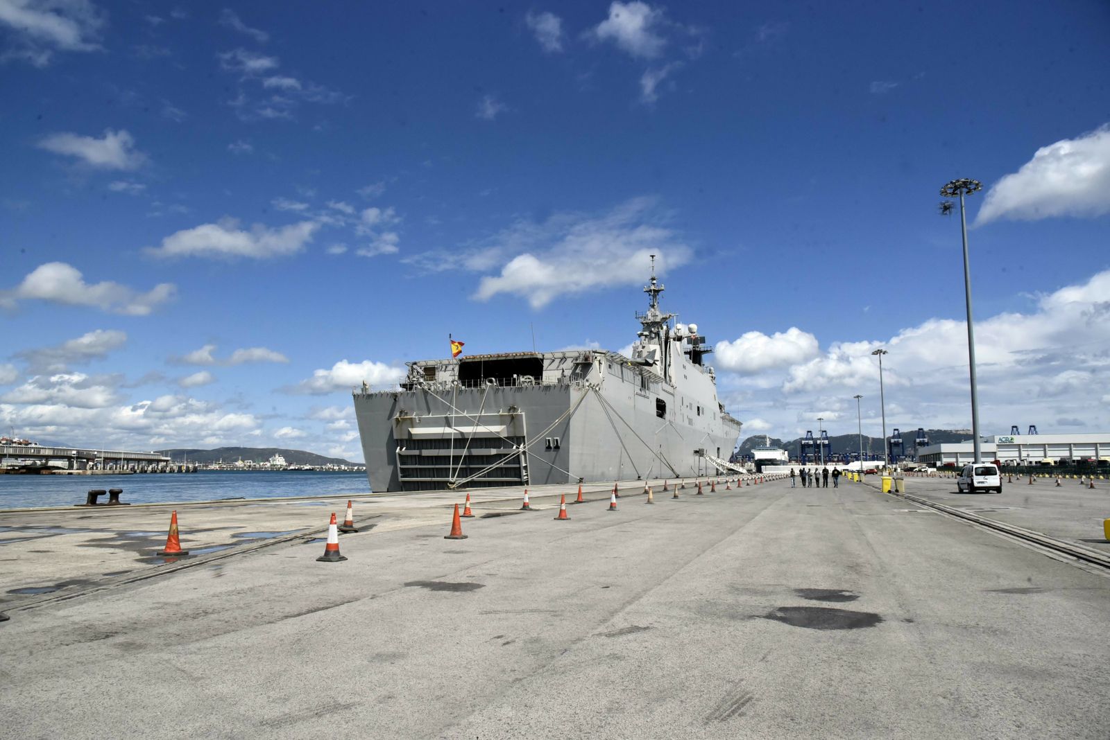 Portaviones Juan Carlos I en Algeciras