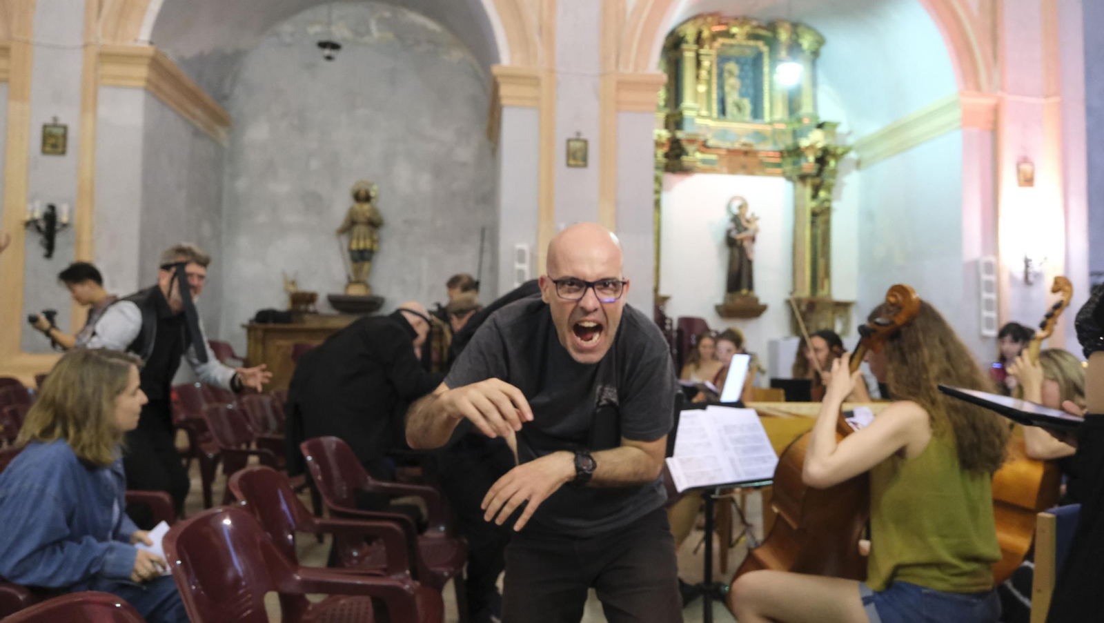 Ensayo general de la ópera de la academia musical de Vélez Blanco, en imágenes
