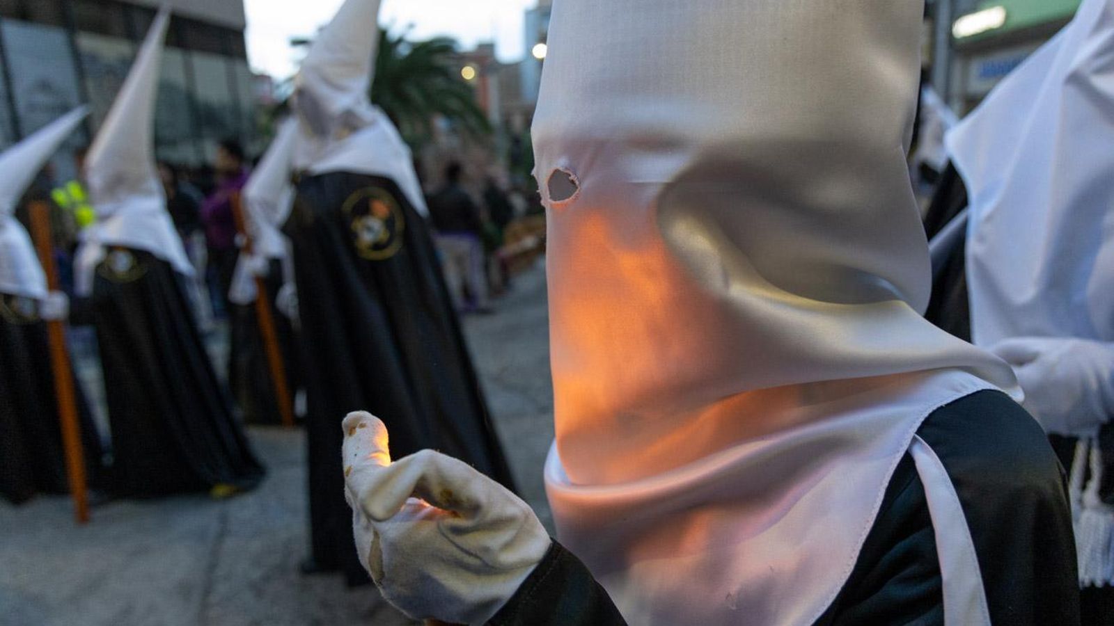 Los jiennenses se recrean con la cofradía de los Estudiantes un nuevo Lunes Santo