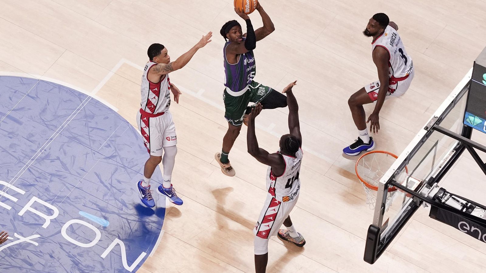 El Unicaja-Casademont Zaragoza, en fotos