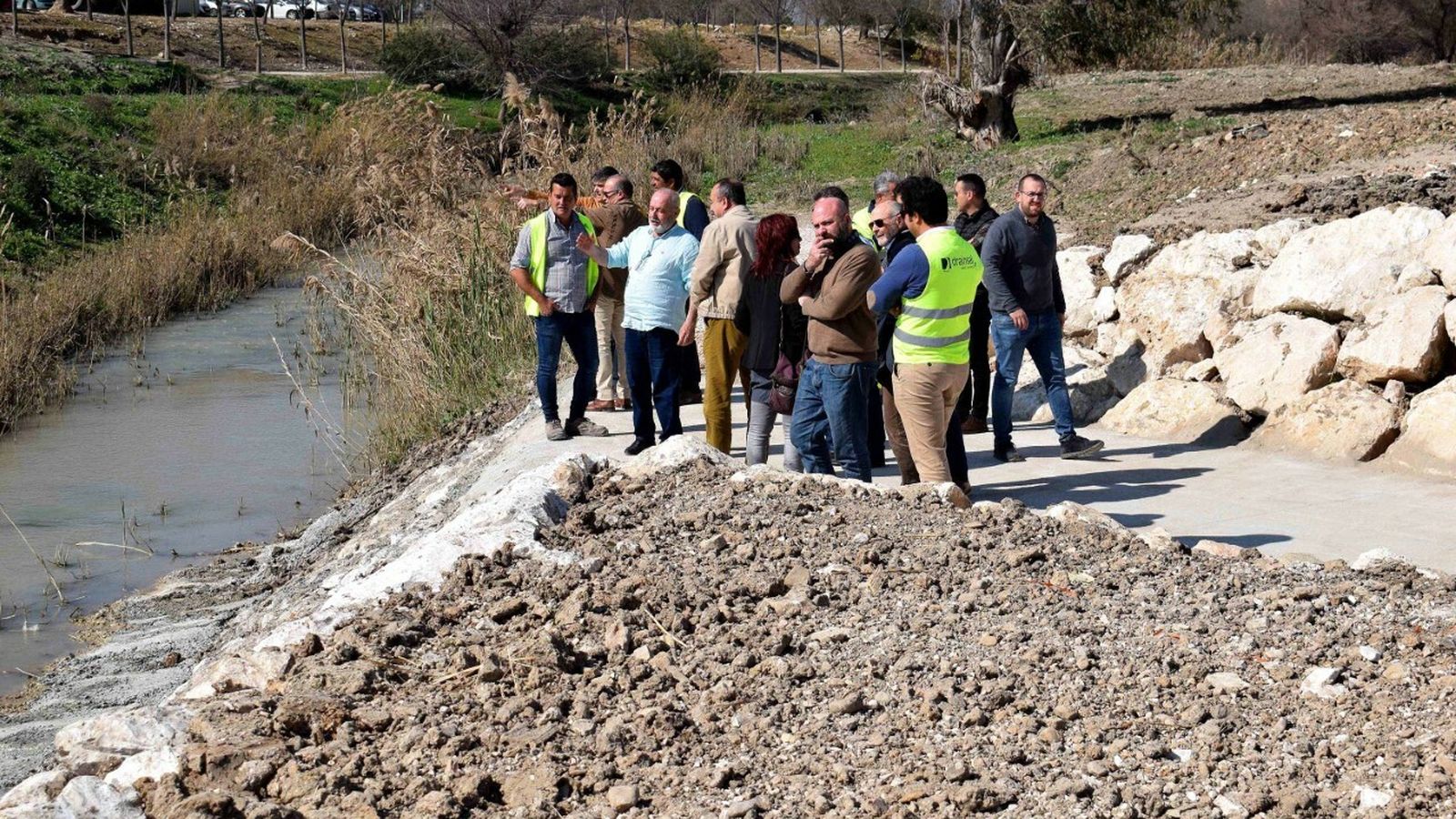 Una vista a las obras, en la que puede apreciarse el cauce.