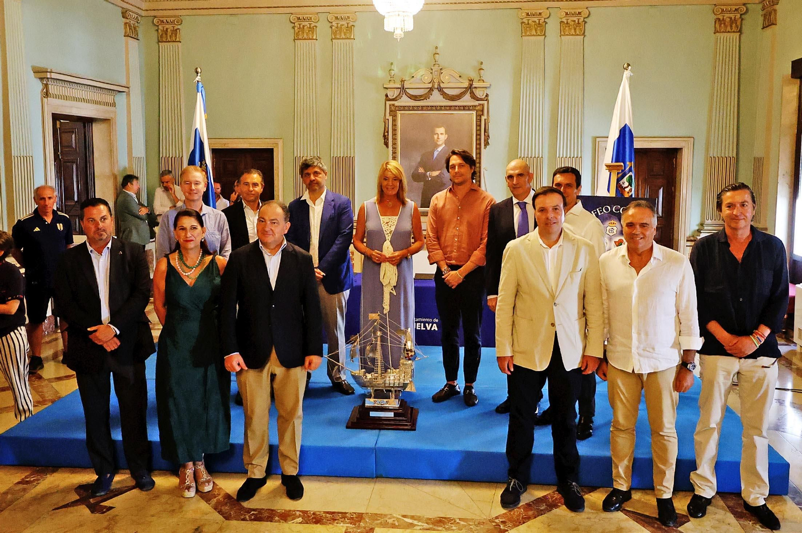 Nardy Lafuente pregona el LVI Trofeo Colombino, en imágenes