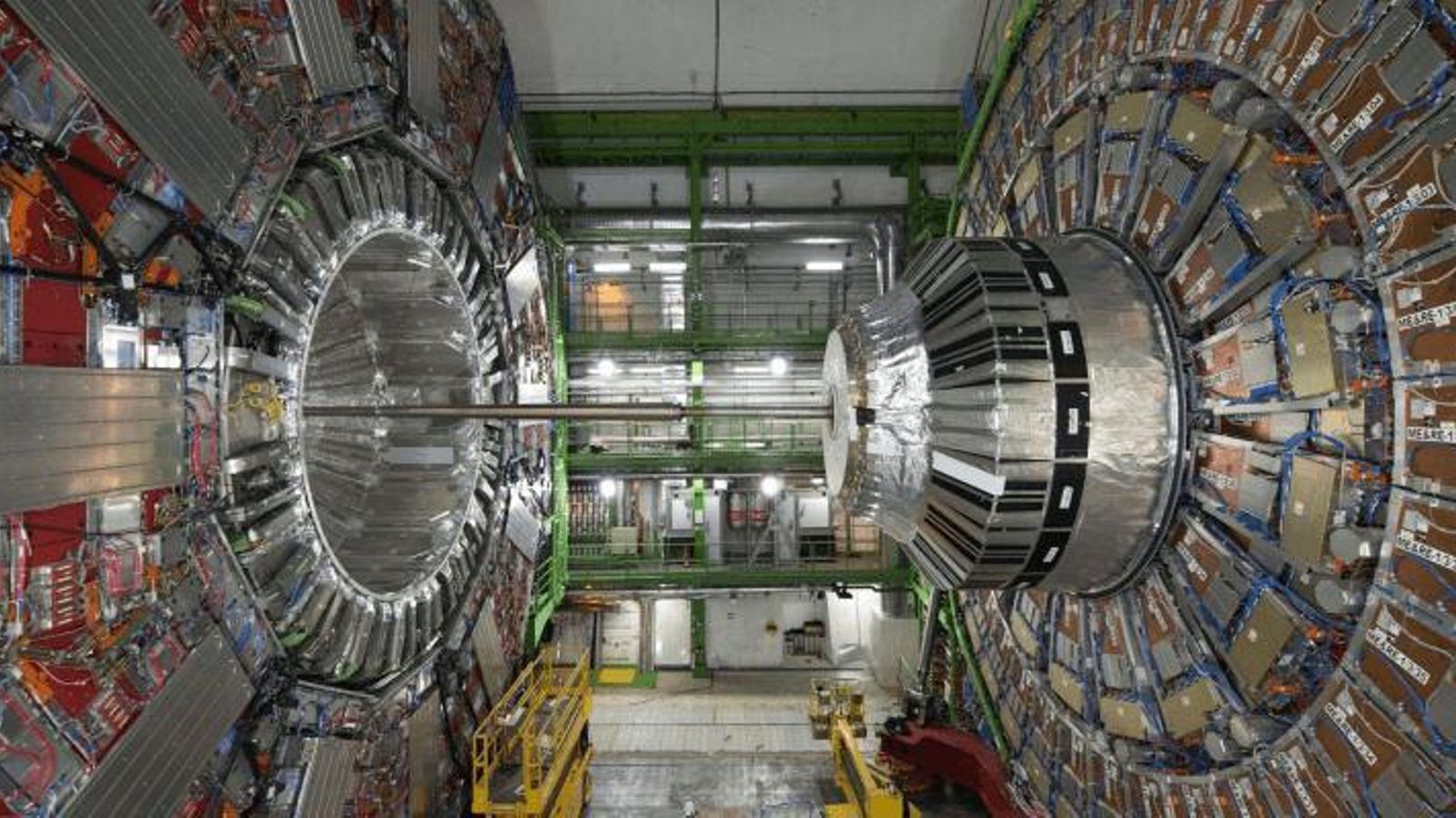 El acelerador de partículas de Ginebra.