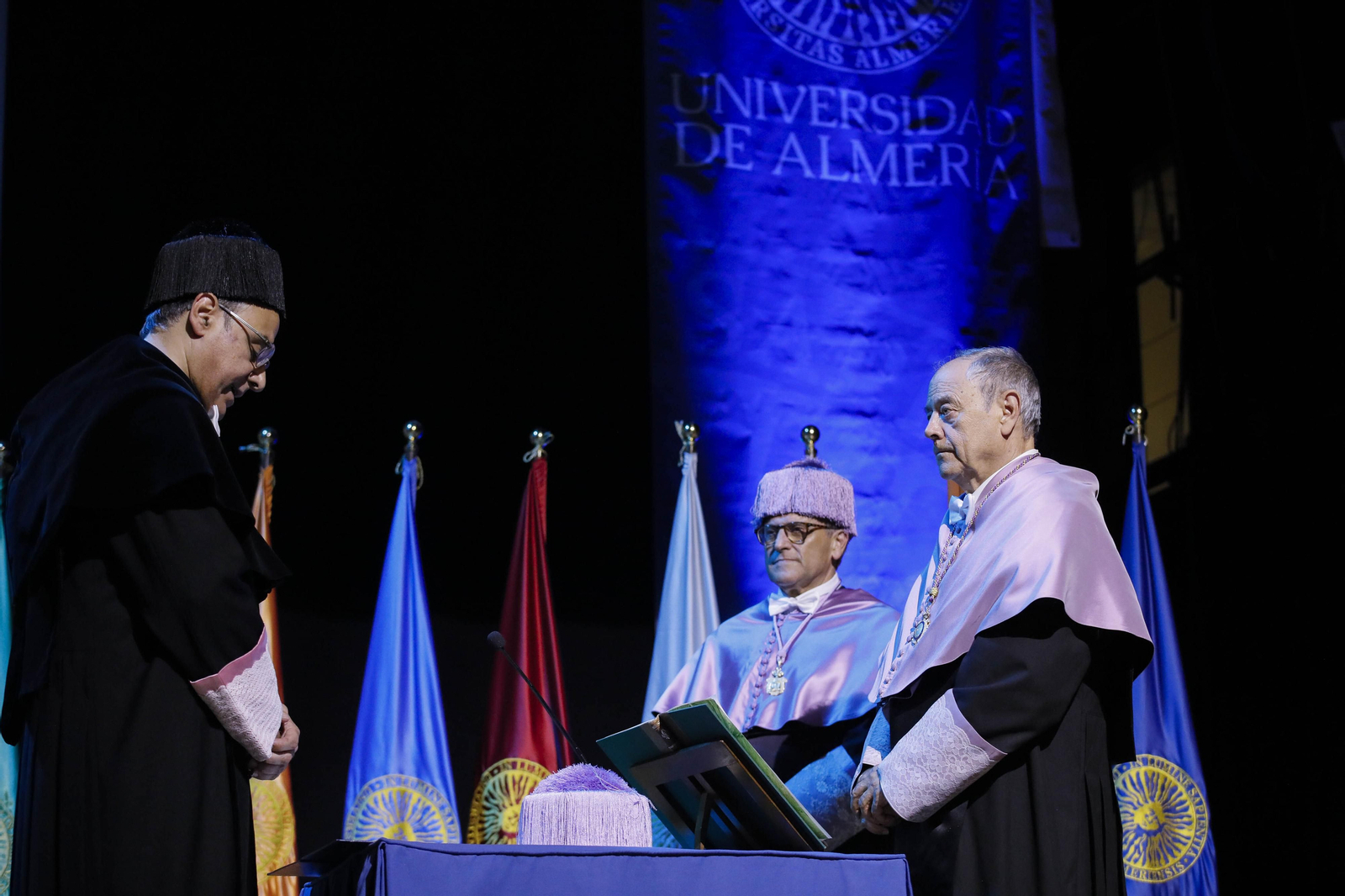 El doctor José María Peiró Silla es investido Doctor Honoris Causa por la UAL, en imágenes