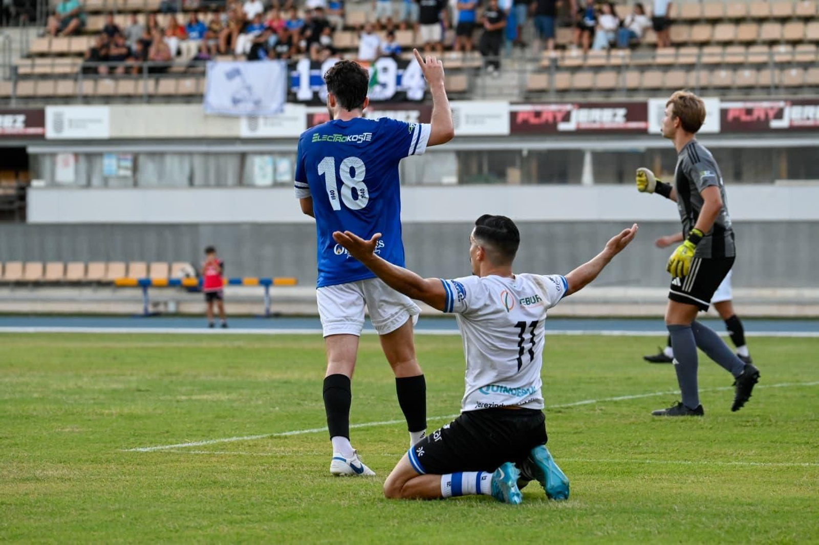 Imágenes de la victoria del Jerez Industrial frente al San Fernando 1940 en Chapín