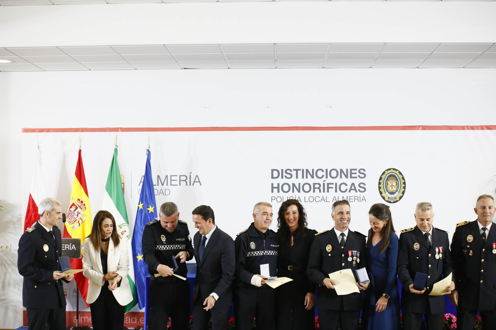 Las imágenes del acto institucional de la Policía Local de Almería con motivo de la festividad de su patrón, San Esteban