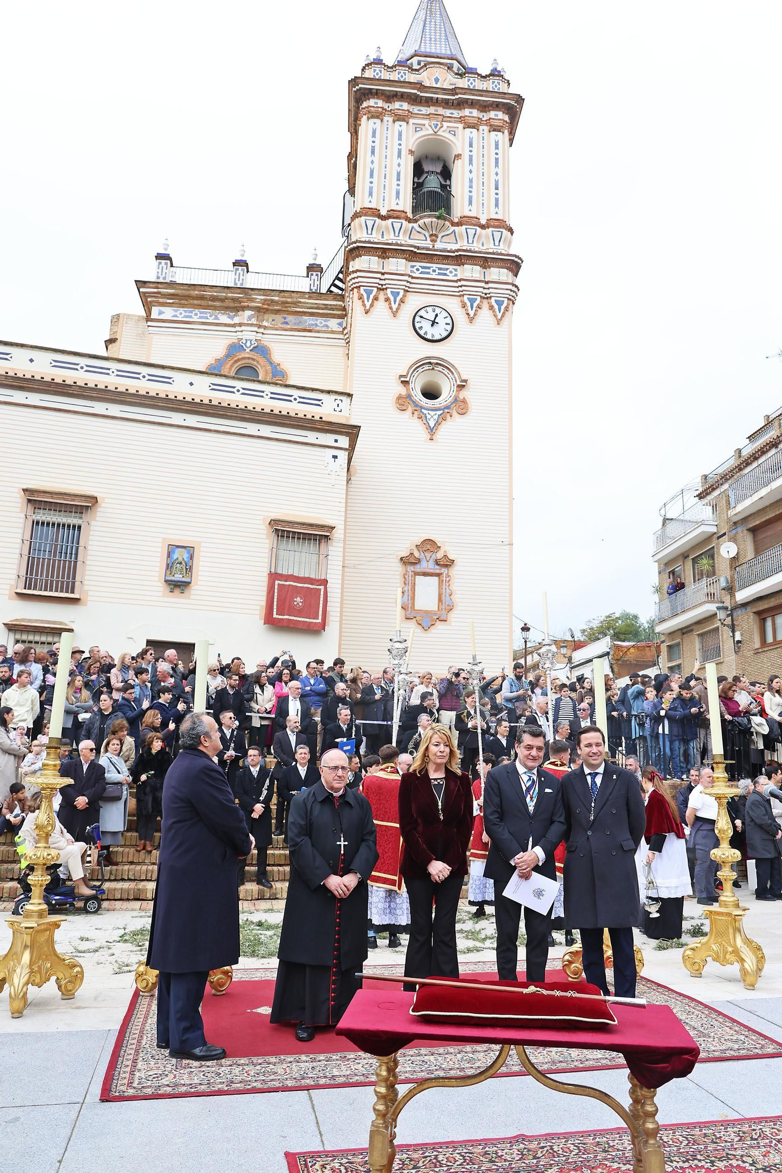 Proclamación de San Sebastián como alcalde perpetuo y la entrega de su vara