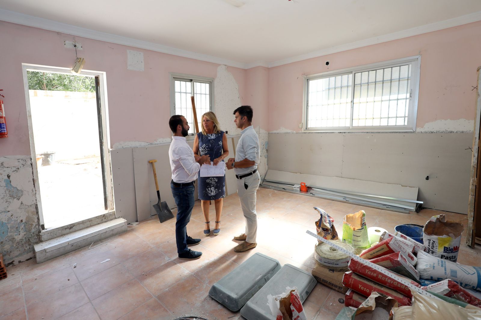 De izquierda a derecha, Enrique Rodríguez, Ángeles Muñoz y Diego López.