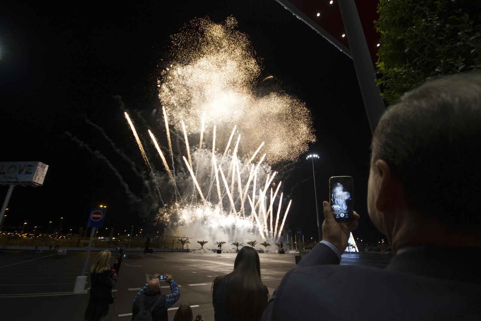 Fiesta en Granada por la apertura del Nevada