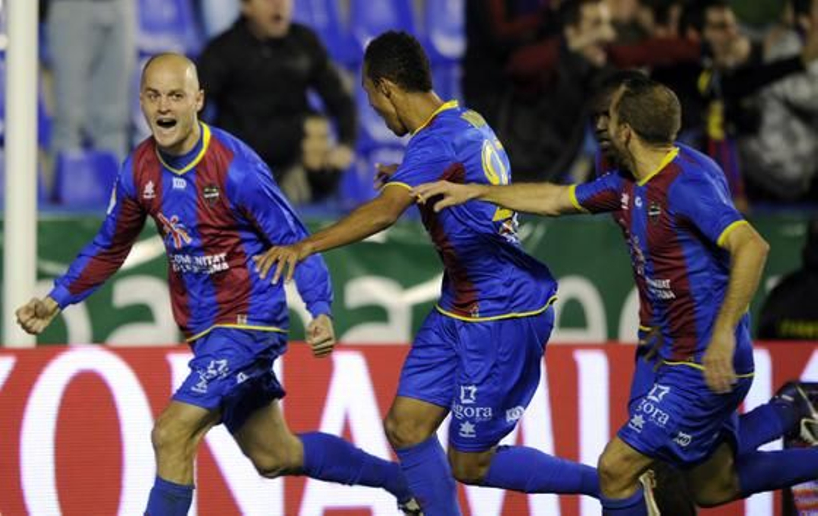 La celebración del gol.

Foto: AFP