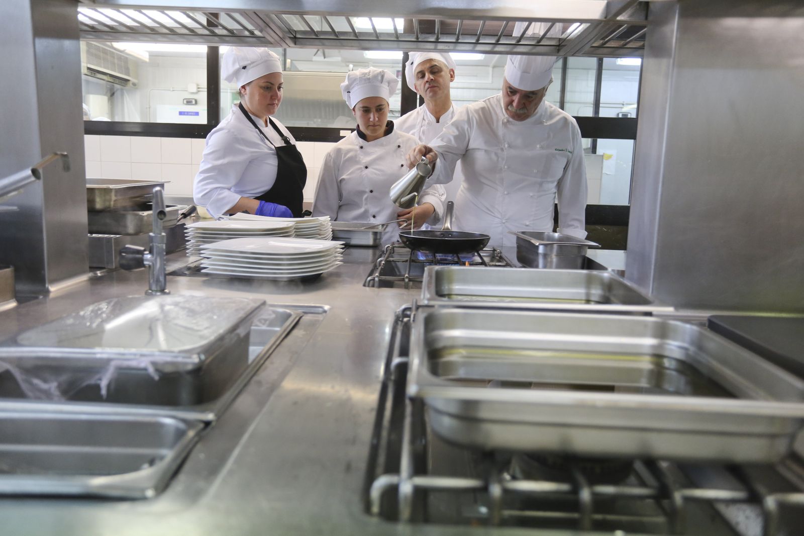 Fotos de alumnos en el restaurante de La Cónsula