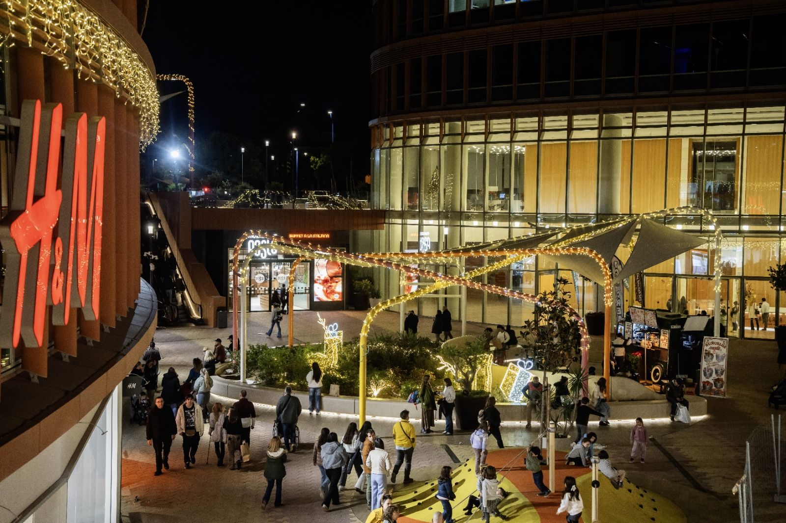 Torre Sevilla en Navidad