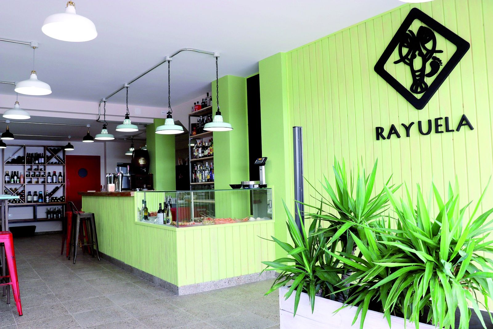 Restaurante Rayuela, en el corazón comercial de Mazagón