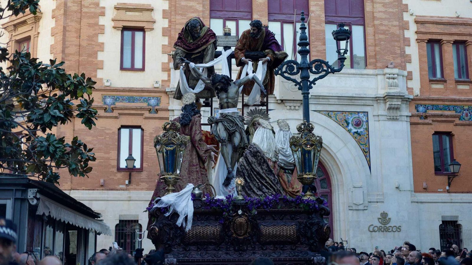 Las imágenes de la cofradía del Descendimiento en la Semana Santa de Cádiz 2023 Las imágenes de la cofradía del Descendimiento en la Semana Santa de Cádiz 2023