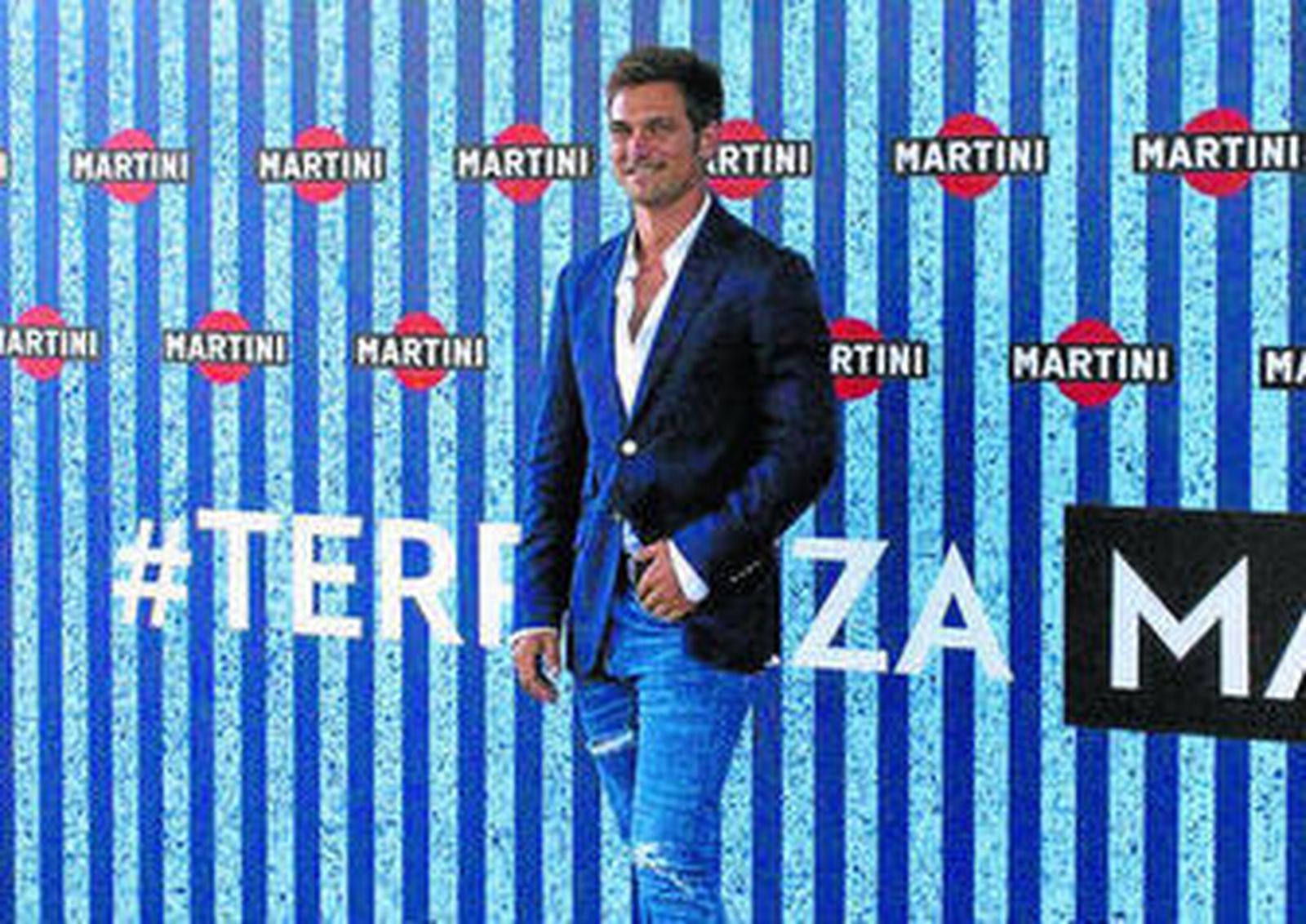 Julio Benítez fue uno de los invitados con más reclamo en la inauguración de la Terrazza Martini.