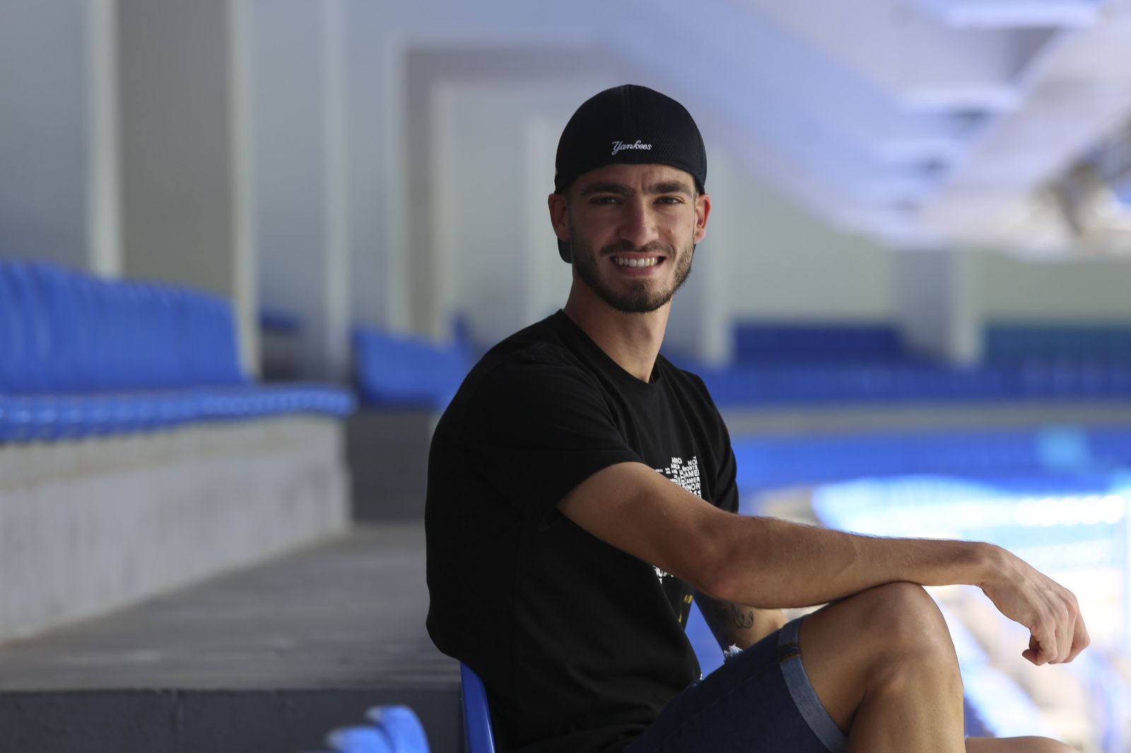 Las fotos de la entrevista a Mikel Villanueva