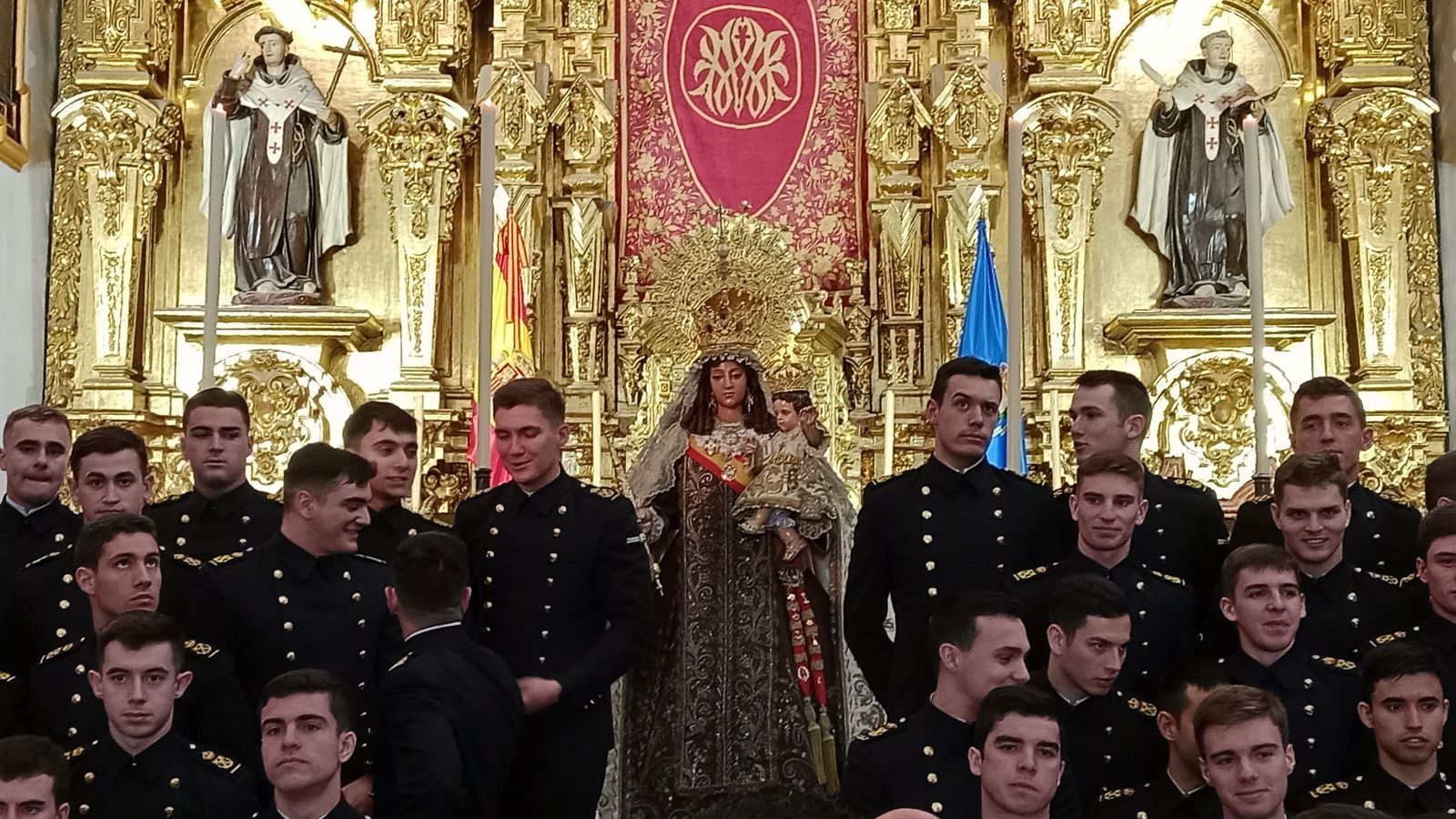 Así ha sido la despedida de los guardiamarinas de la Virgen del Carmen antes de embarcar en el 'Juan Sebastián de Elcano'