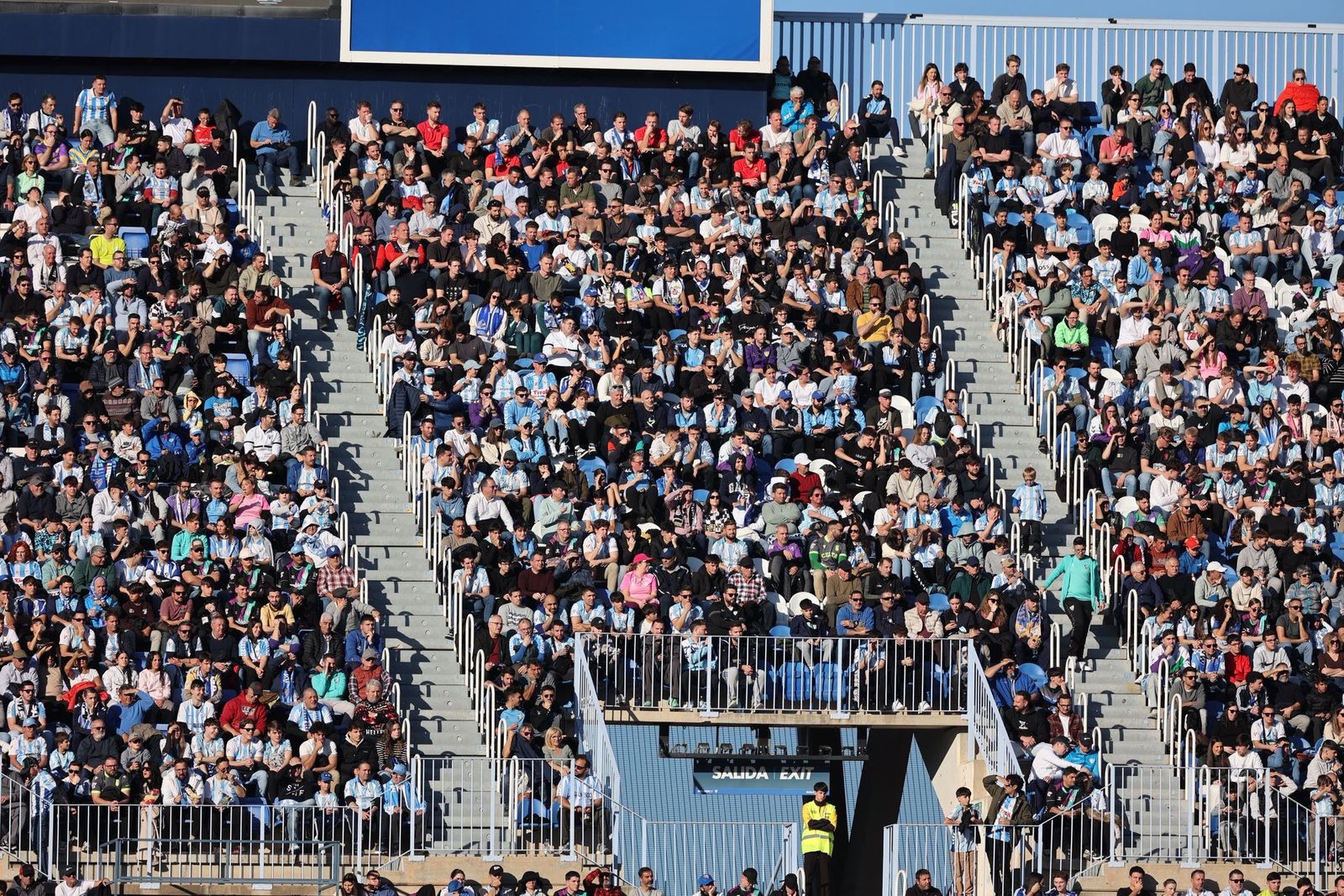 Búscate en las gradas en el Málaga CF-Ceuta