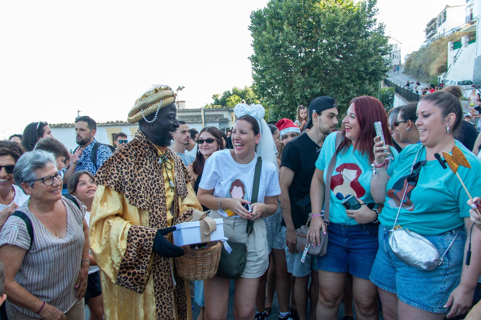 Bérchules da la bienvenida al 2025 y medio, en imágenes