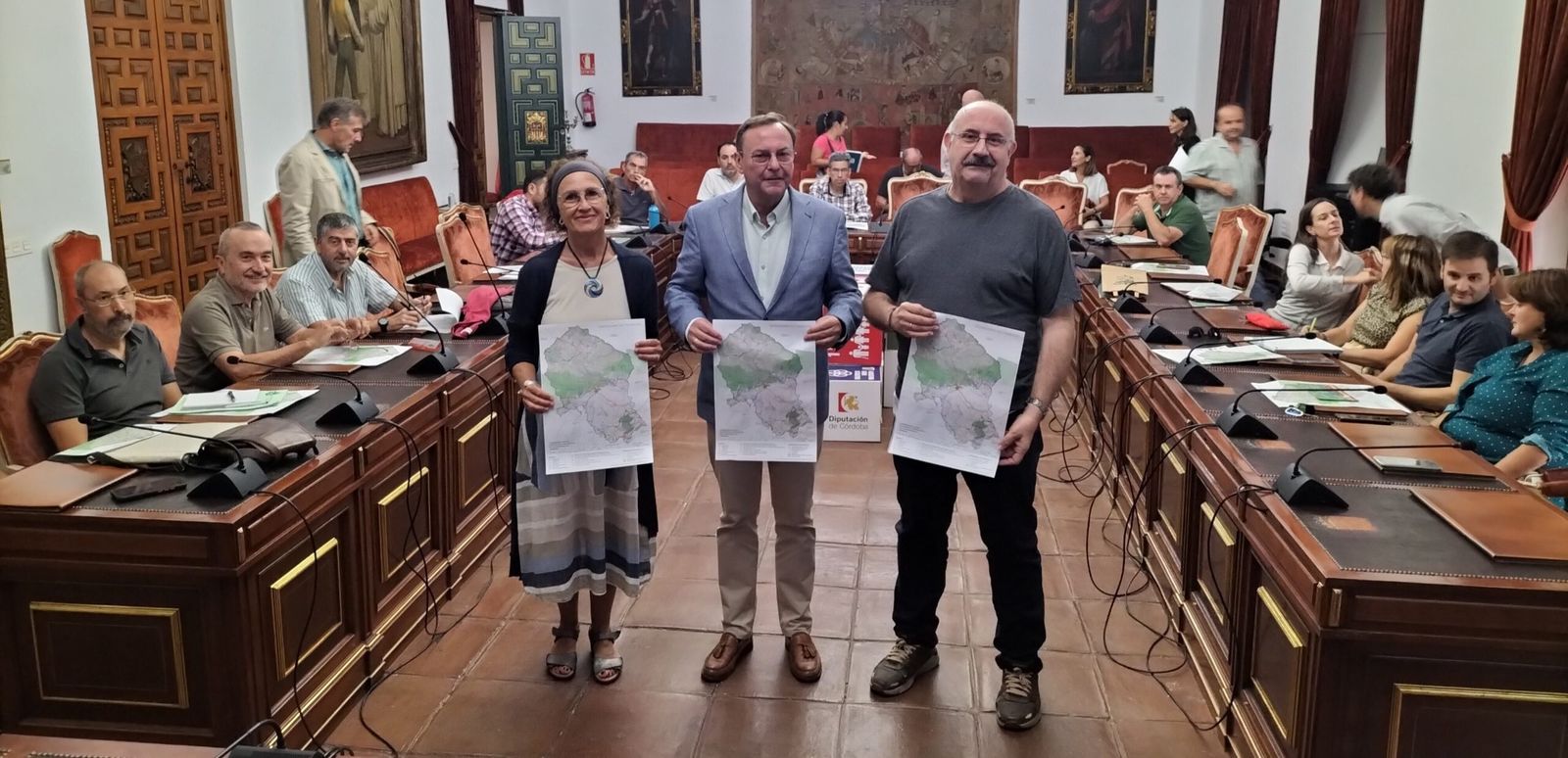 Reunión sobre la red de infraestructuras viarias ligeras de Córdoba.