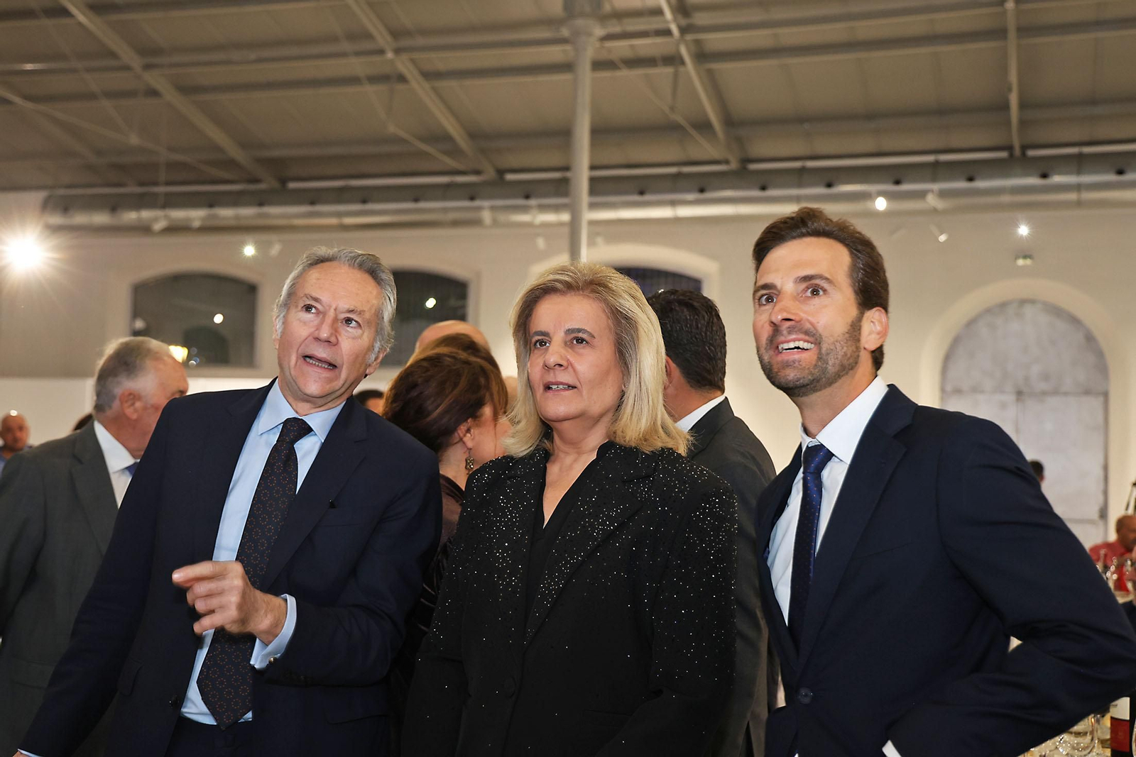 Imágenes de los invitados a la gala de los  37 premios Onubenses del Año