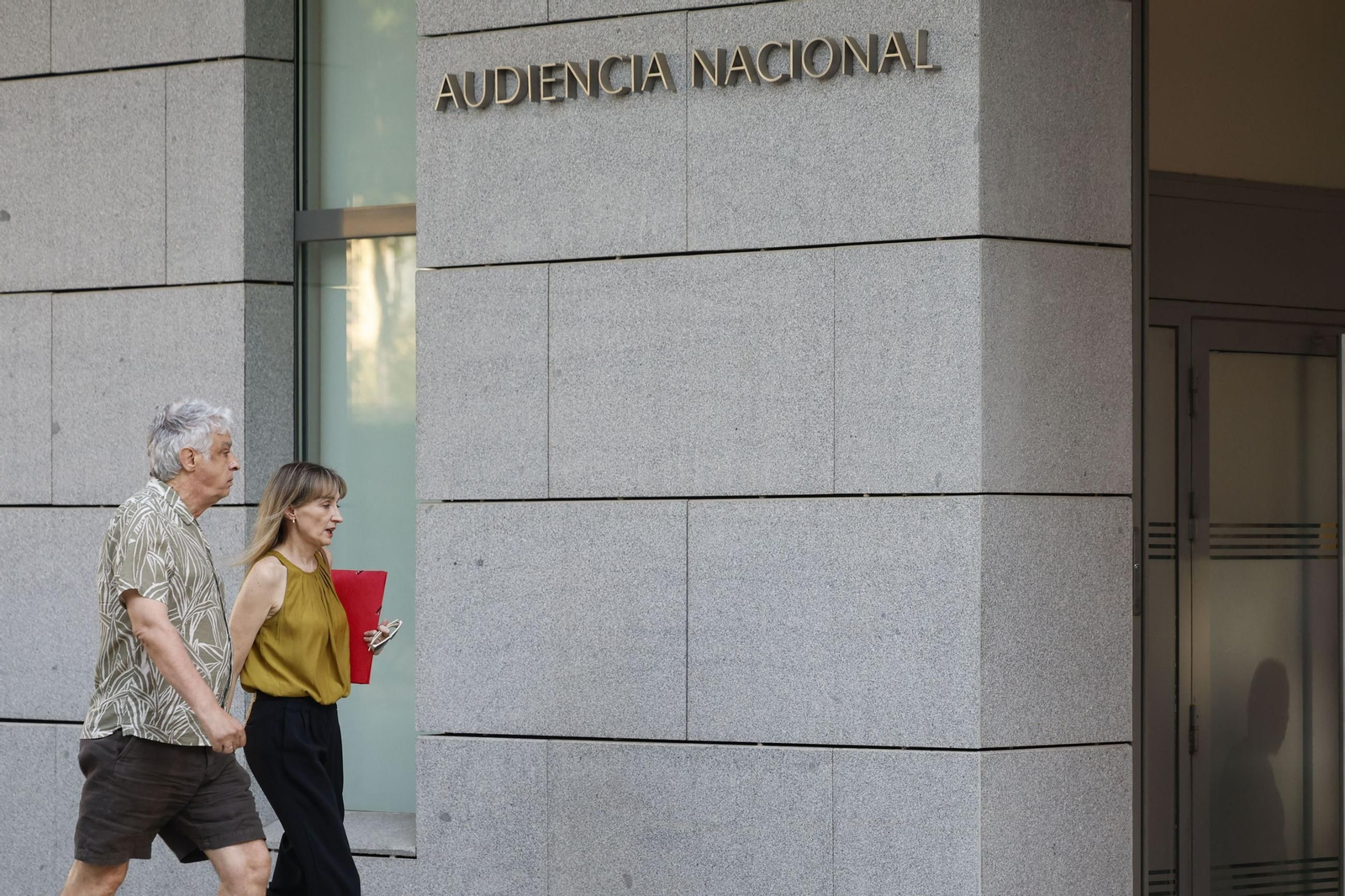 La jefa de la ex pareja de José Luis Ábalos en Tragsatec, a su llegada este jueves a la Audiencia Nacional.