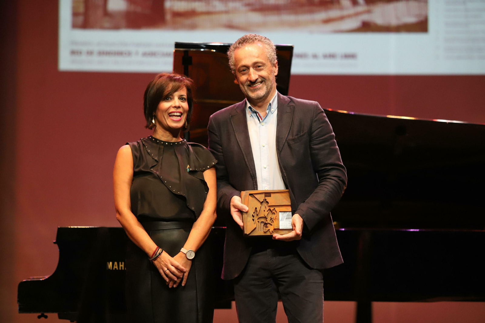 La decana del Colegio de Arquitectos, Miriam Dabrio, y Manuel Ángel Vázquez.