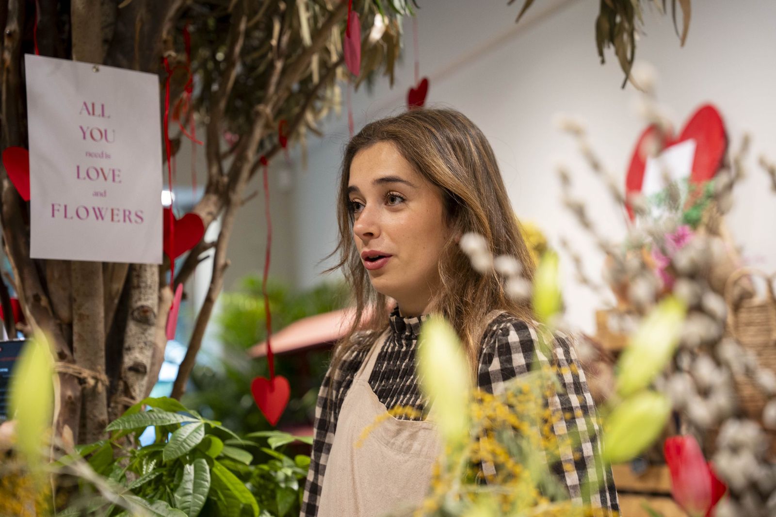 Tres comercios del centro de Almería lanzan un sorteo especial por San Valentín