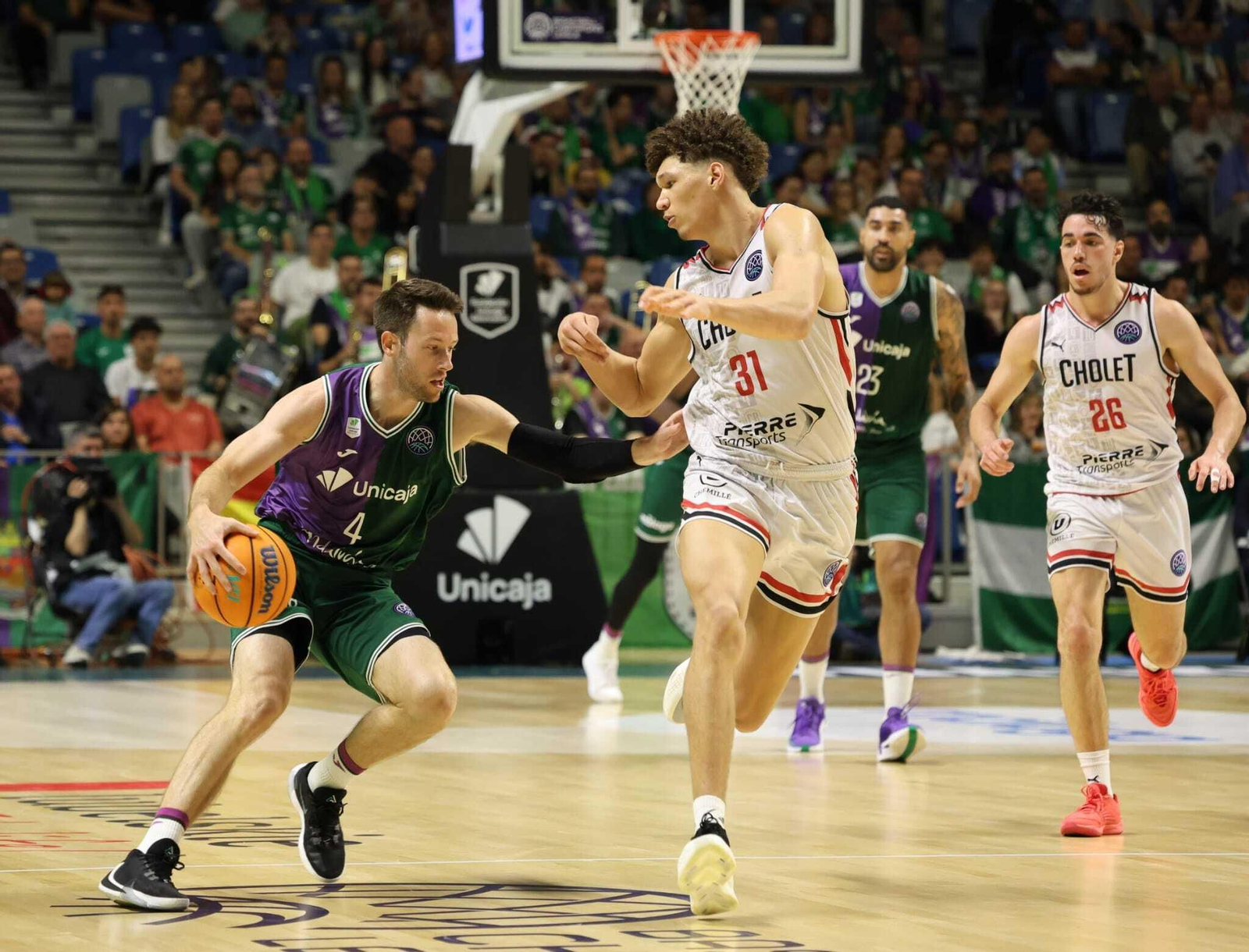 El Unicaja-Cholet Basket, en imágenes