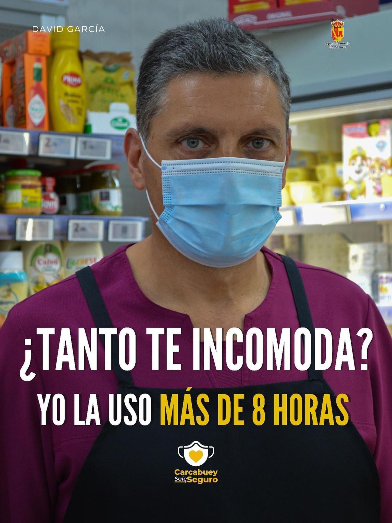 Uno de los carteles de la campaña de Carcabuey.