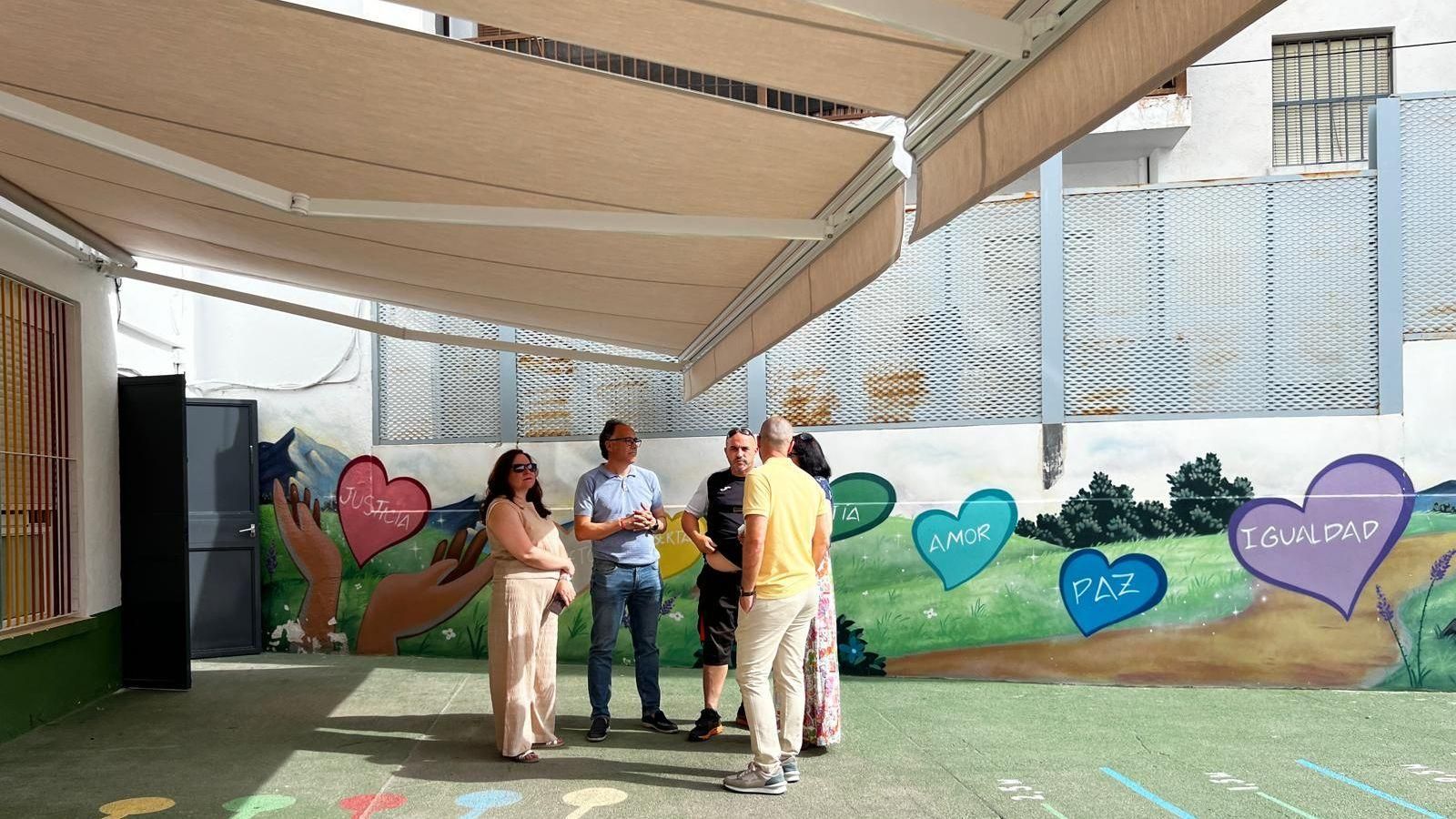 Patio del colegio San Miguel.