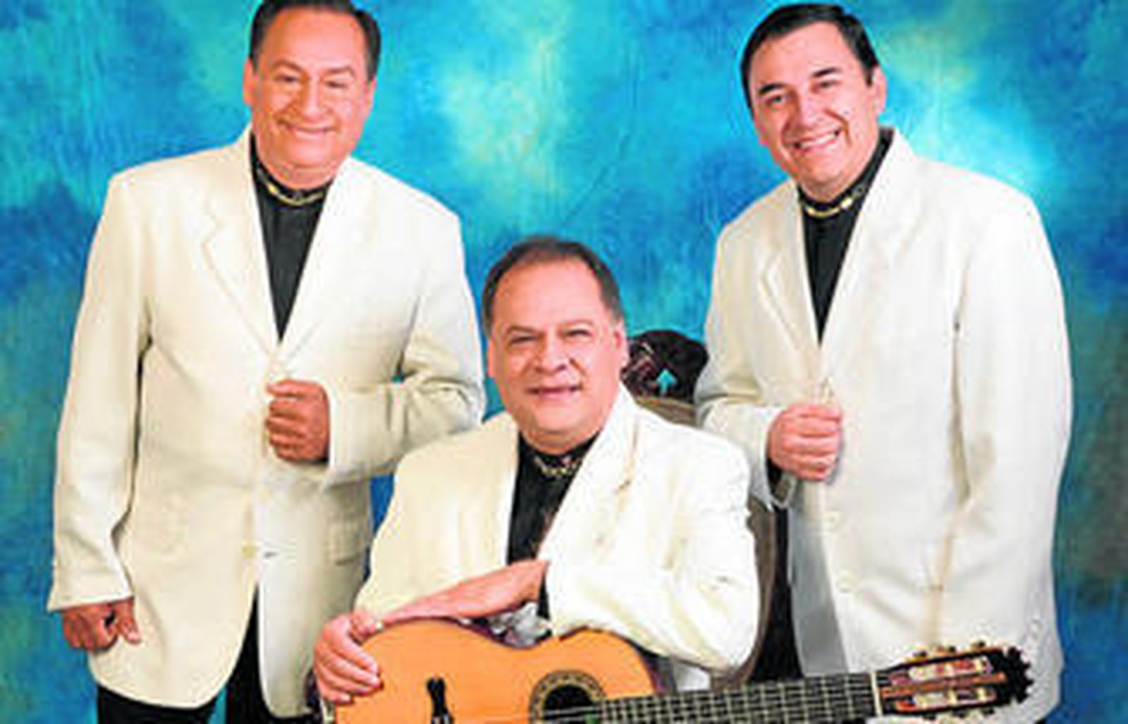 La actual formación del lengendario trío Los Panchos, el gran emblema del género de los boleros.