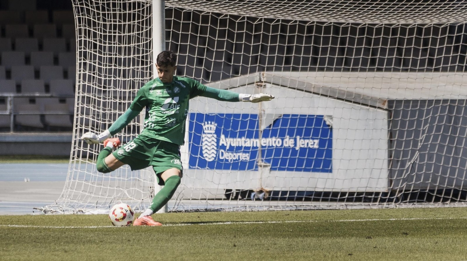 Las imágenes del derbi entre Xerez DFC y Xerez CD en Chapín