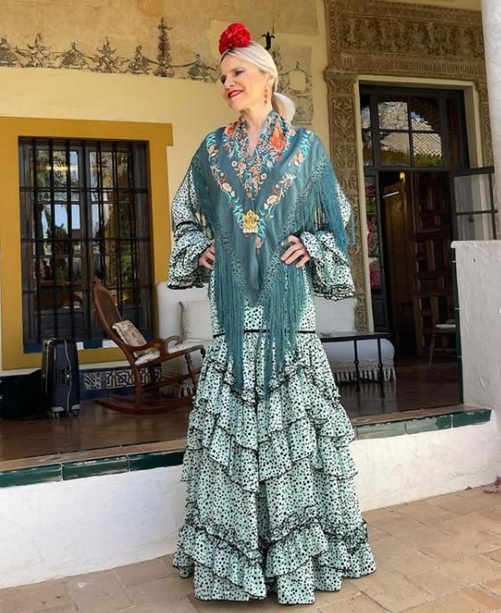 Eugenia Martínez de Irujo con traje de flamenca en la Feria de Abril.