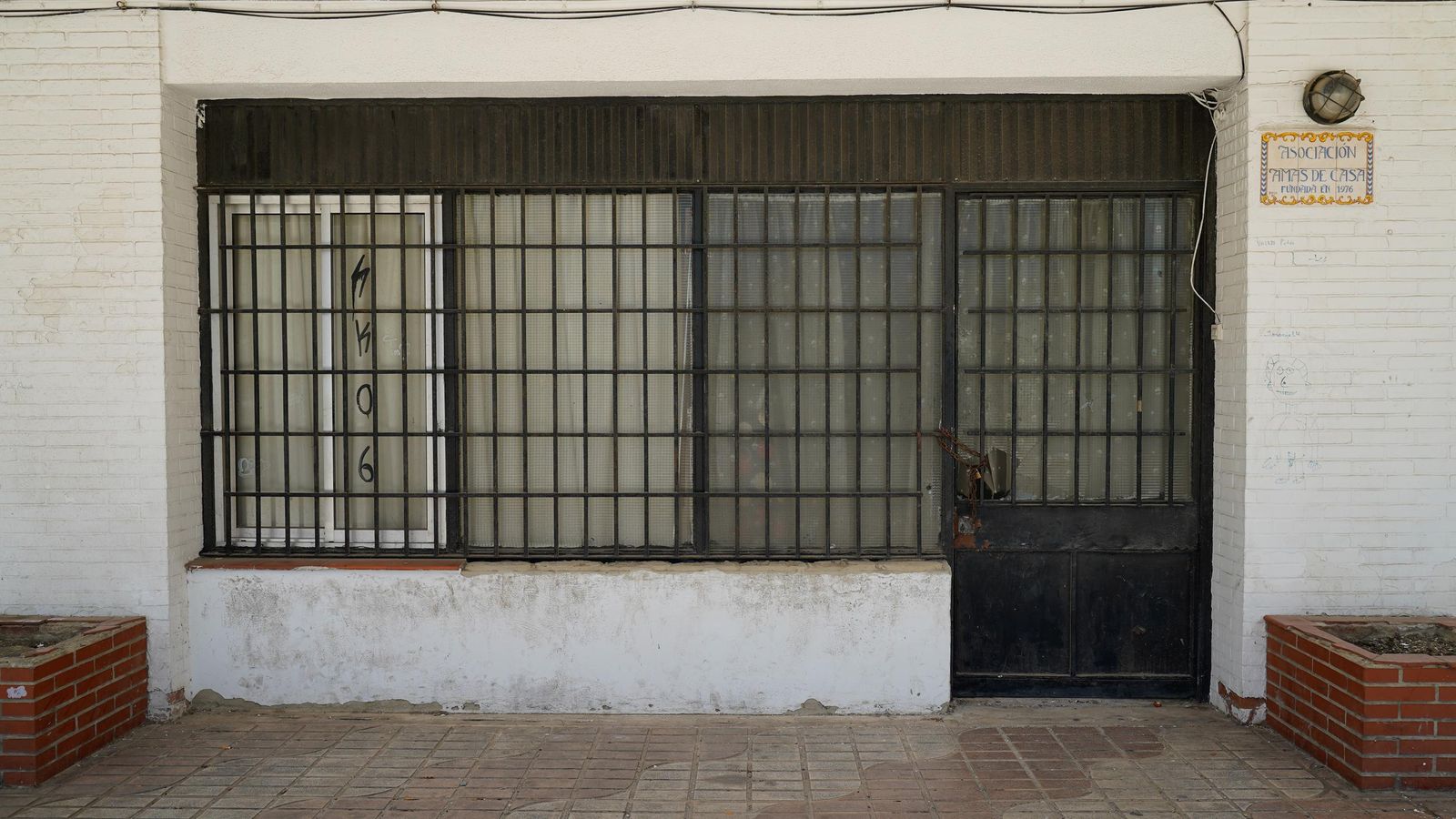 Así es la dejadez en el Centro Cívico de la reconquista.