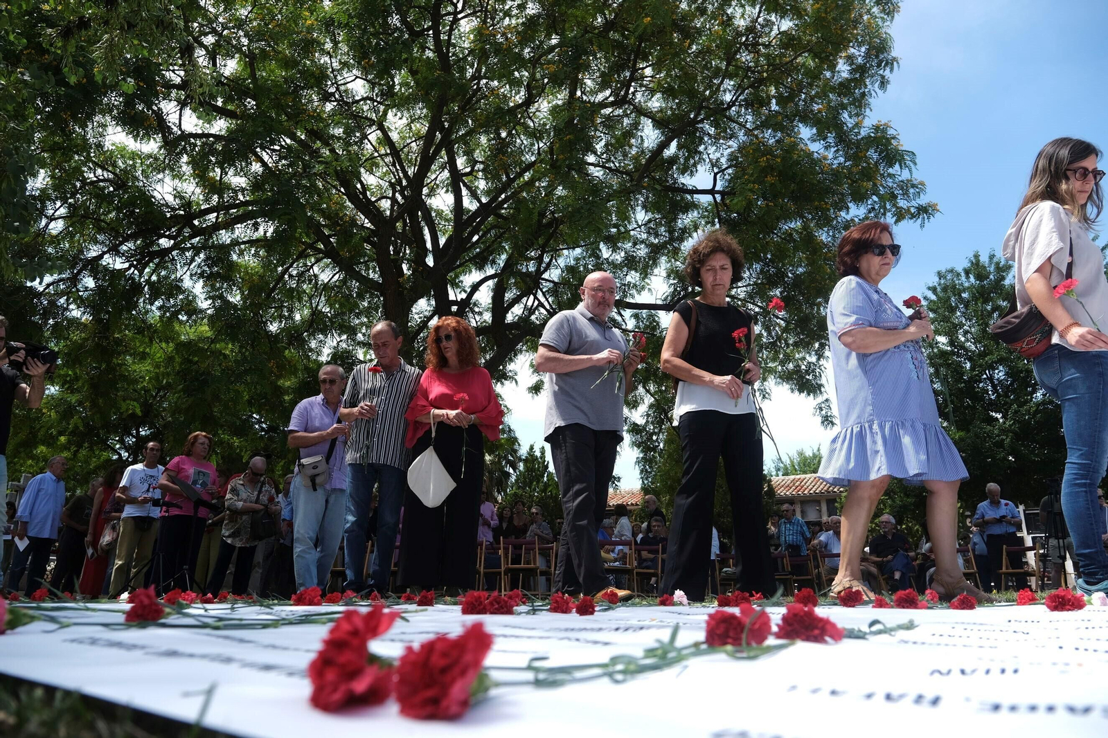 El homenaje a las víctimas del franquismo en Córdoba, en imágenes