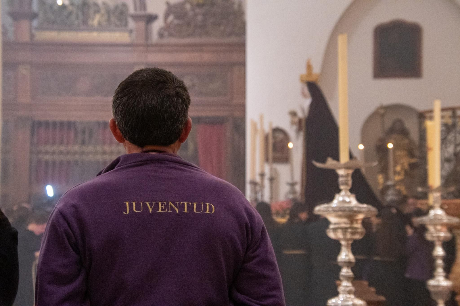 Domingo de Ramos en Montilla: La Juventud se queda en casa por la lluvia, en imágenes