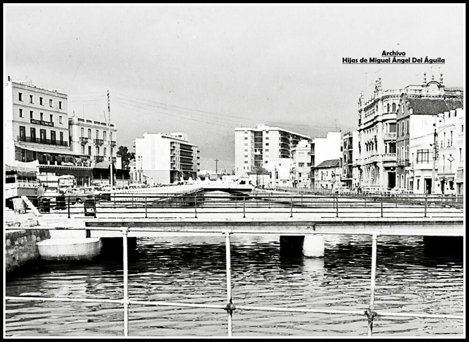 Los hoteles del río