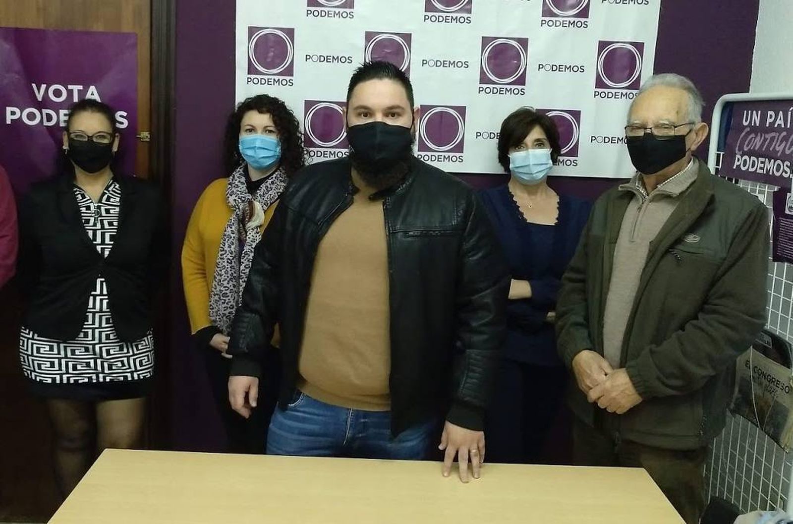 La nueva directiva provincial de Podemos en Cádiz, con Juan Familiar al frente.