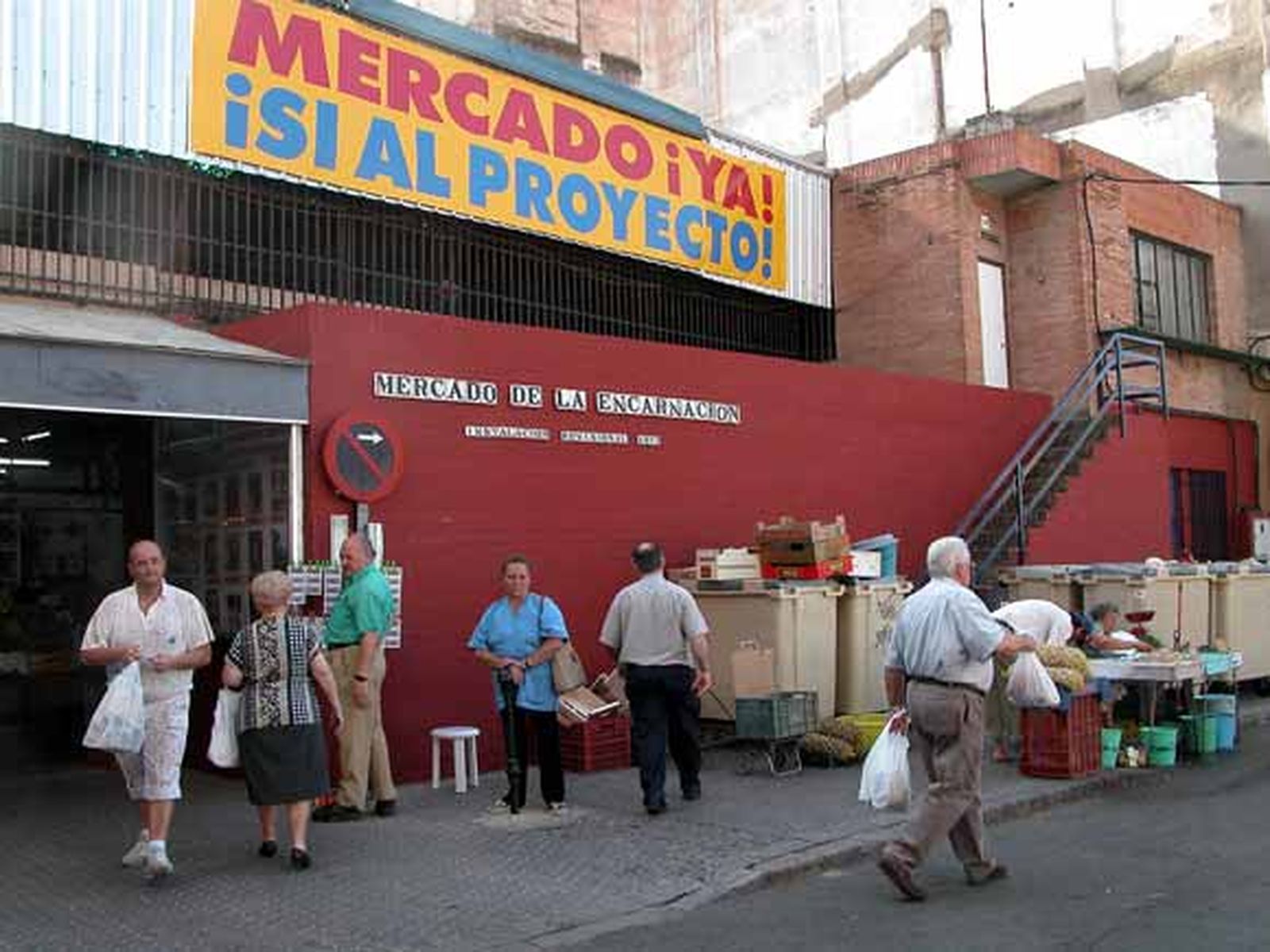 Los placeros de la Encarnación tendrán las llaves de sus puestos este mes