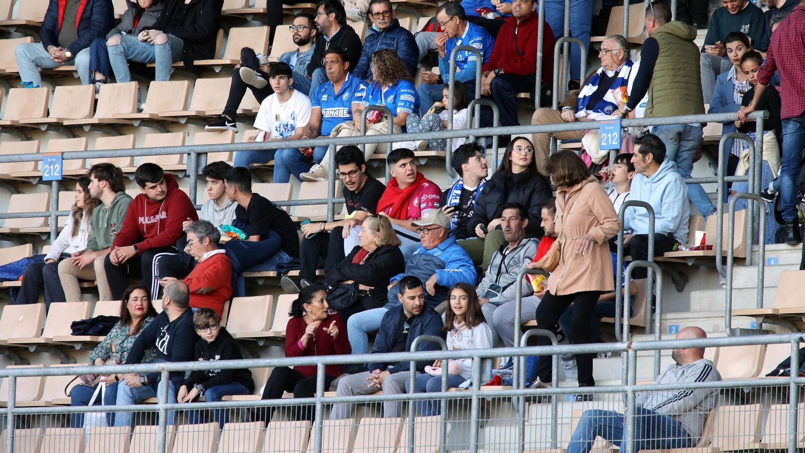 Búscate en el Xerez DFC - Cartagena B en Chapín
