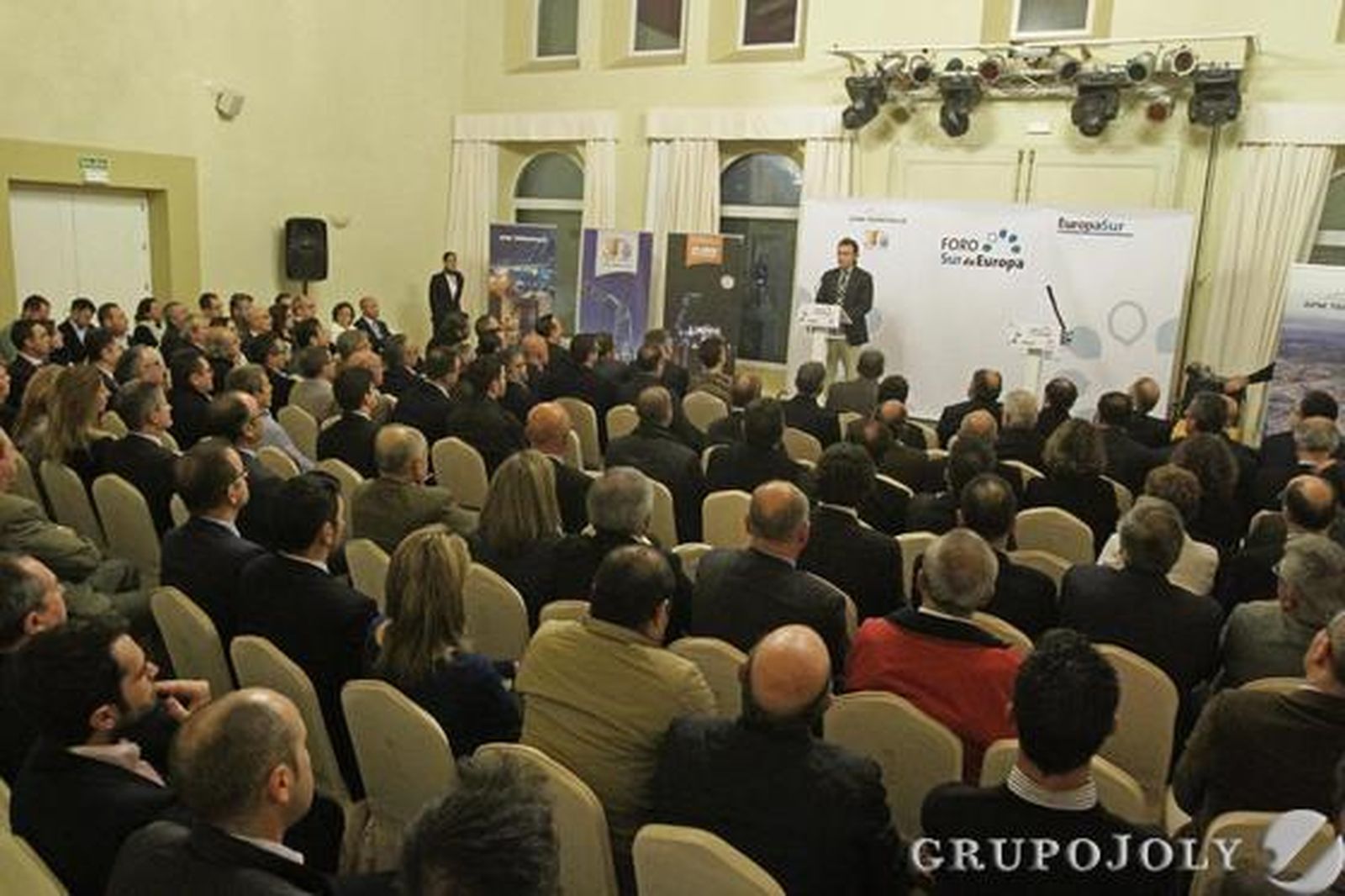 Vista parcial del salón del hotel Guadacorte Park, donde se celebró el acto. 

Foto: Erasmo Fenoy