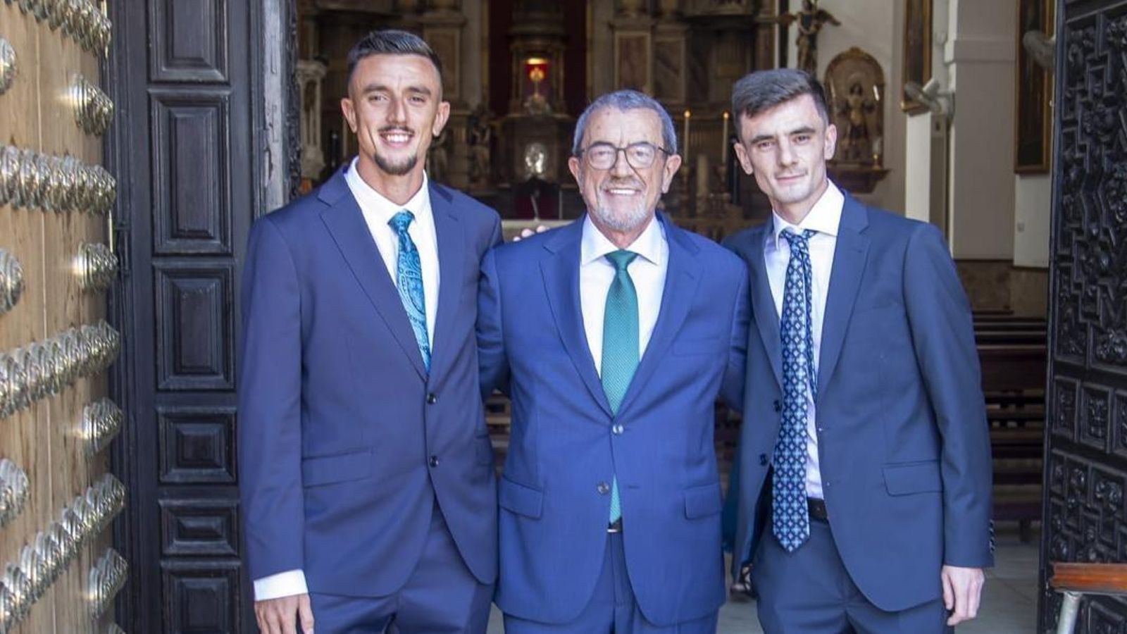 Pablo Domínguez-Mompell con sus hijos  Manuel y Pablo Domínguez-Mompell Pedemonte.