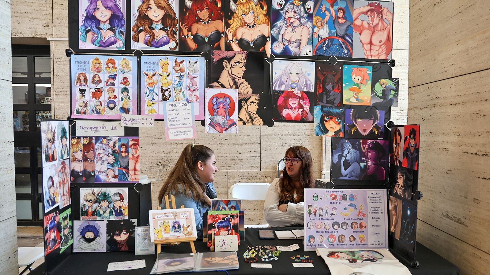 Stands en el Salón del Cómic de la Casa Colón.
