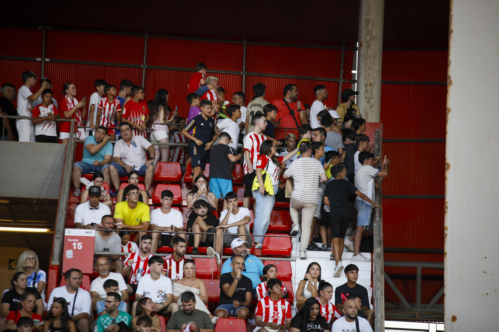 Imágenes del UD Almería-Al-Nassr, Memorial Juan Rojas