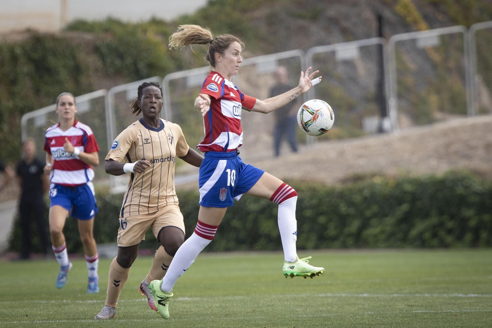 Lauri en acción durante el Granada-Eibar