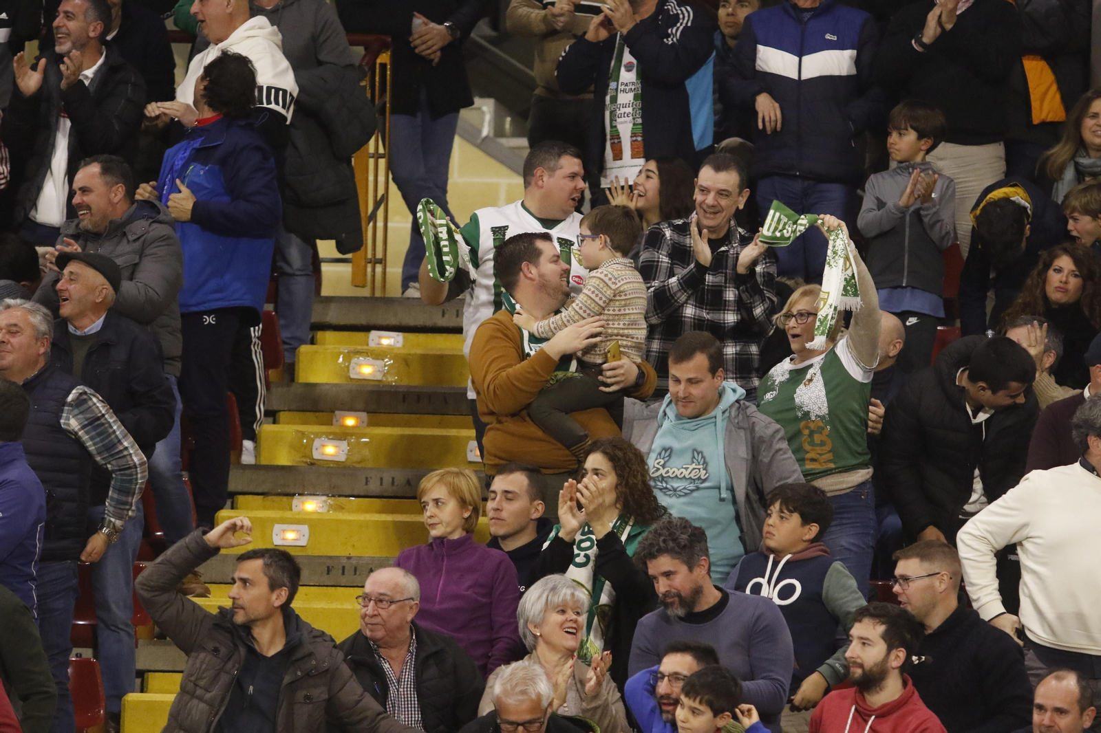 Las mejores fotos de la victoria del Córdoba Futsal ante el Noia