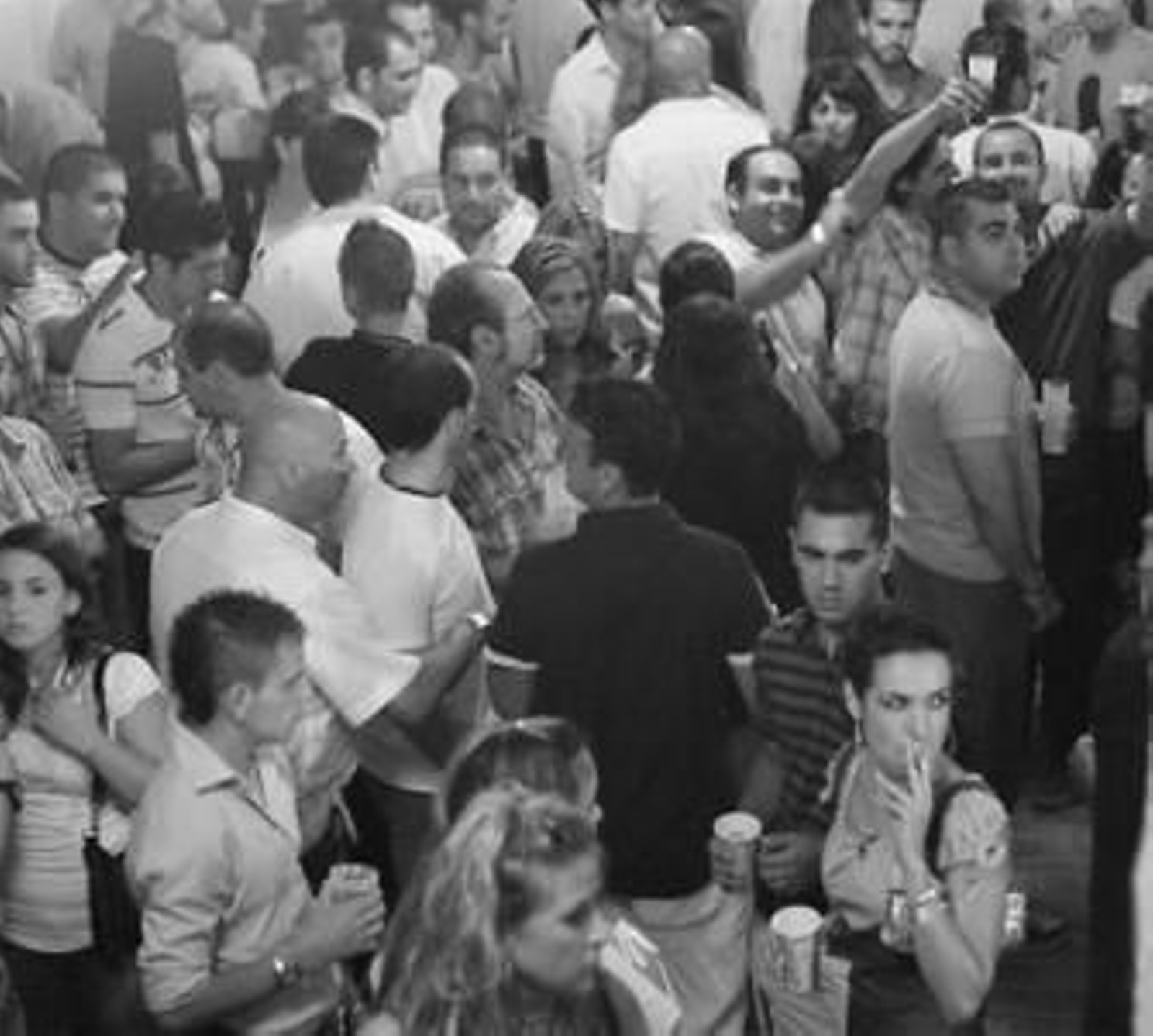 Los linenses acuden a la Feria para disfrutar al máximo de los últimos días de la Velada y Fiestas.