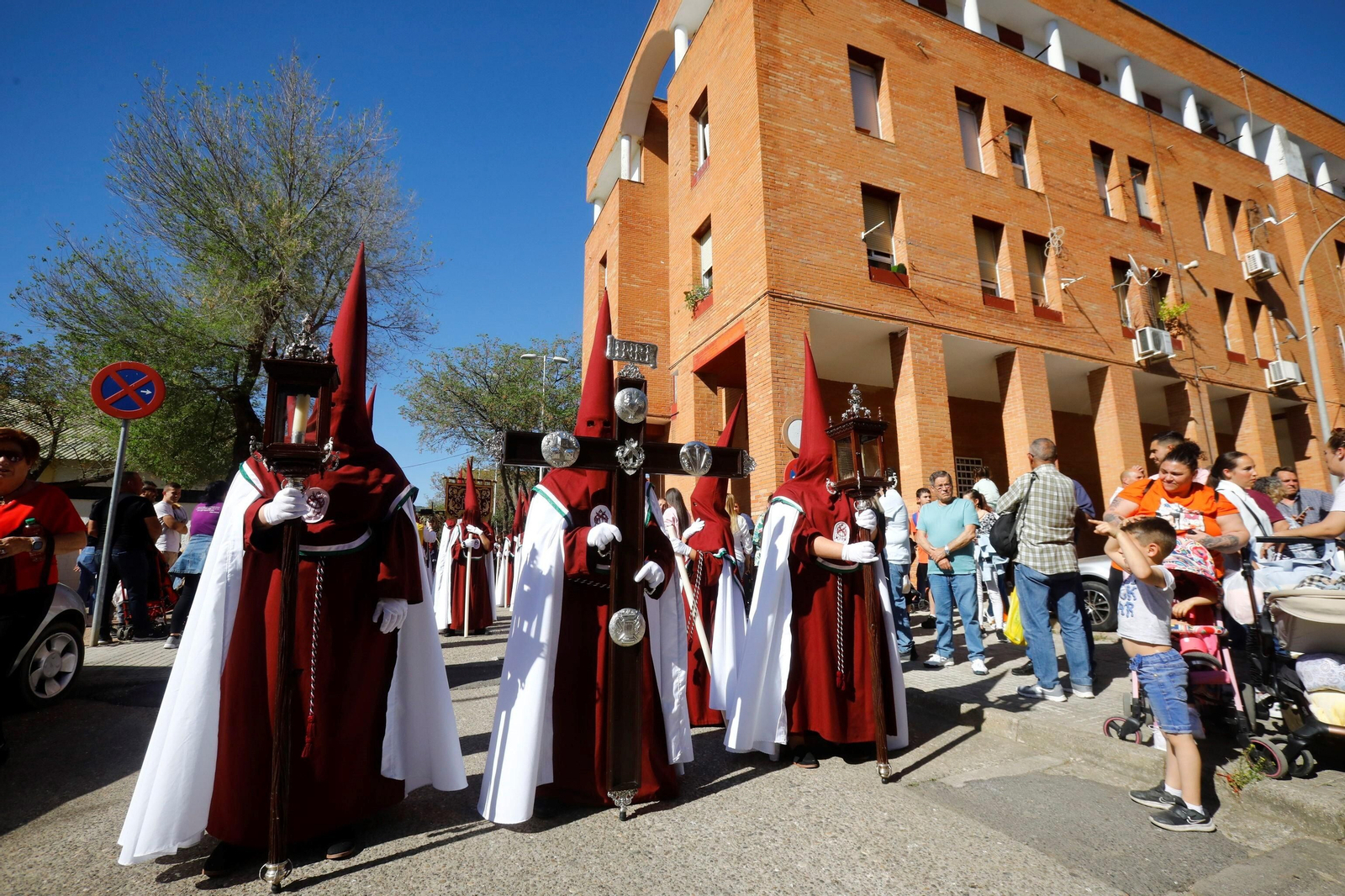 Miércoles Santo en Córdoba: la procesión de la Piedad, en imágenes